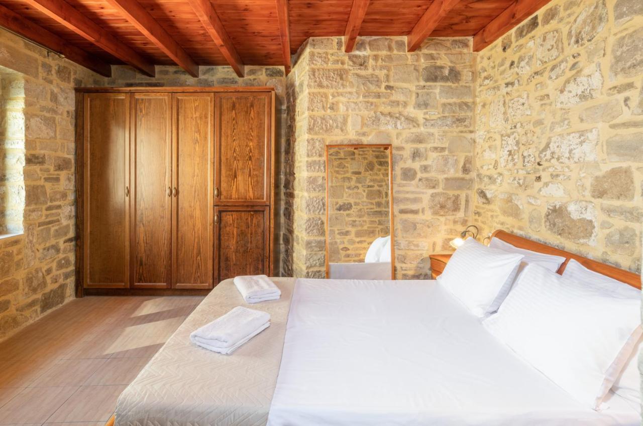 Draganigo Luxury Stone Houses 40 Min From Matala Ano Moulia Bagian luar foto