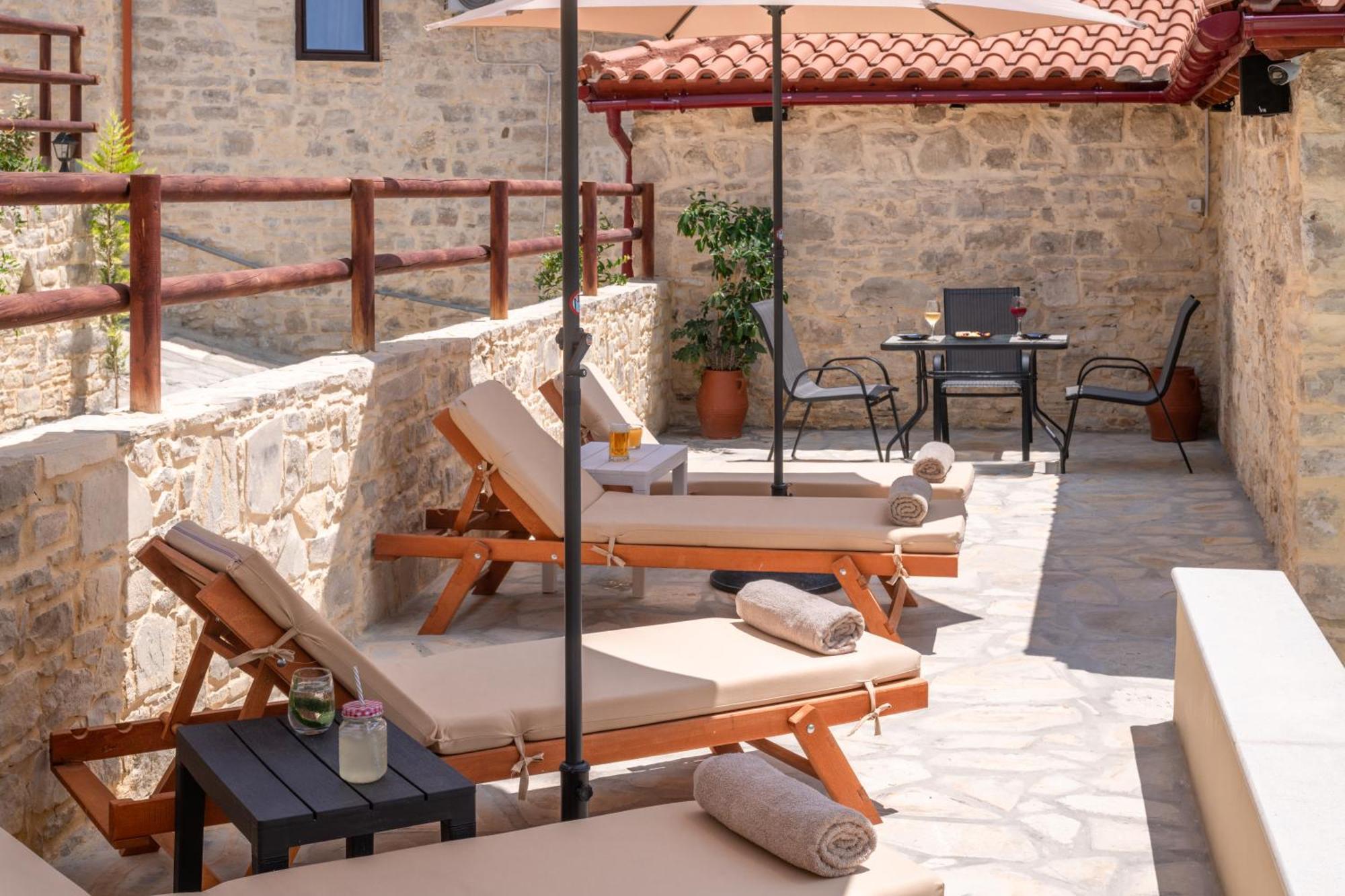 Draganigo Luxury Stone Houses 40 Min From Matala Ano Moulia Bagian luar foto