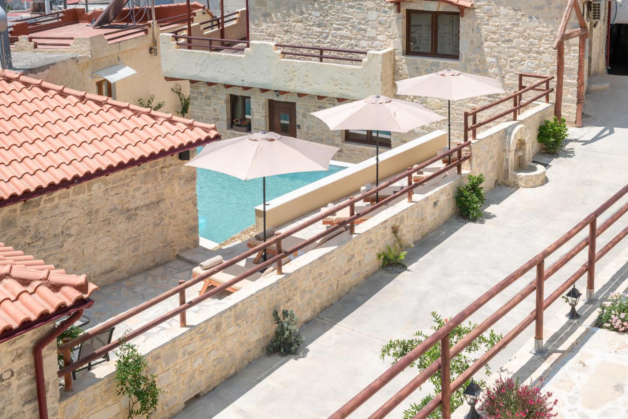 Draganigo Luxury Stone Houses 40 Min From Matala Ano Moulia Bagian luar foto