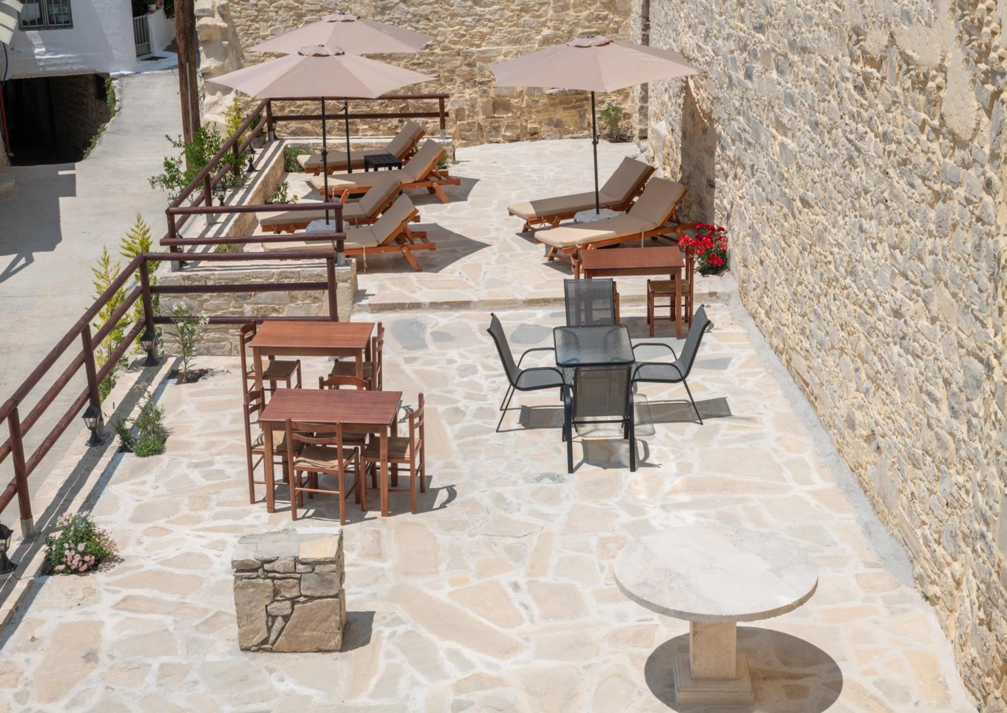Draganigo Luxury Stone Houses 40 Min From Matala Ano Moulia Bagian luar foto